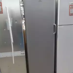 RÉFRIGÉRATEUR SIMPLE FROID 340 LITRES — INDESIT