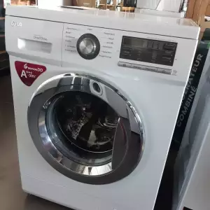 LAVE LINGE HUBLOT 8 KG — LG