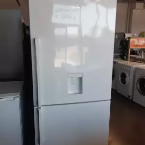 RÉFRIGÉRATEUR COMBINÉ 540 LITRES — BEKO