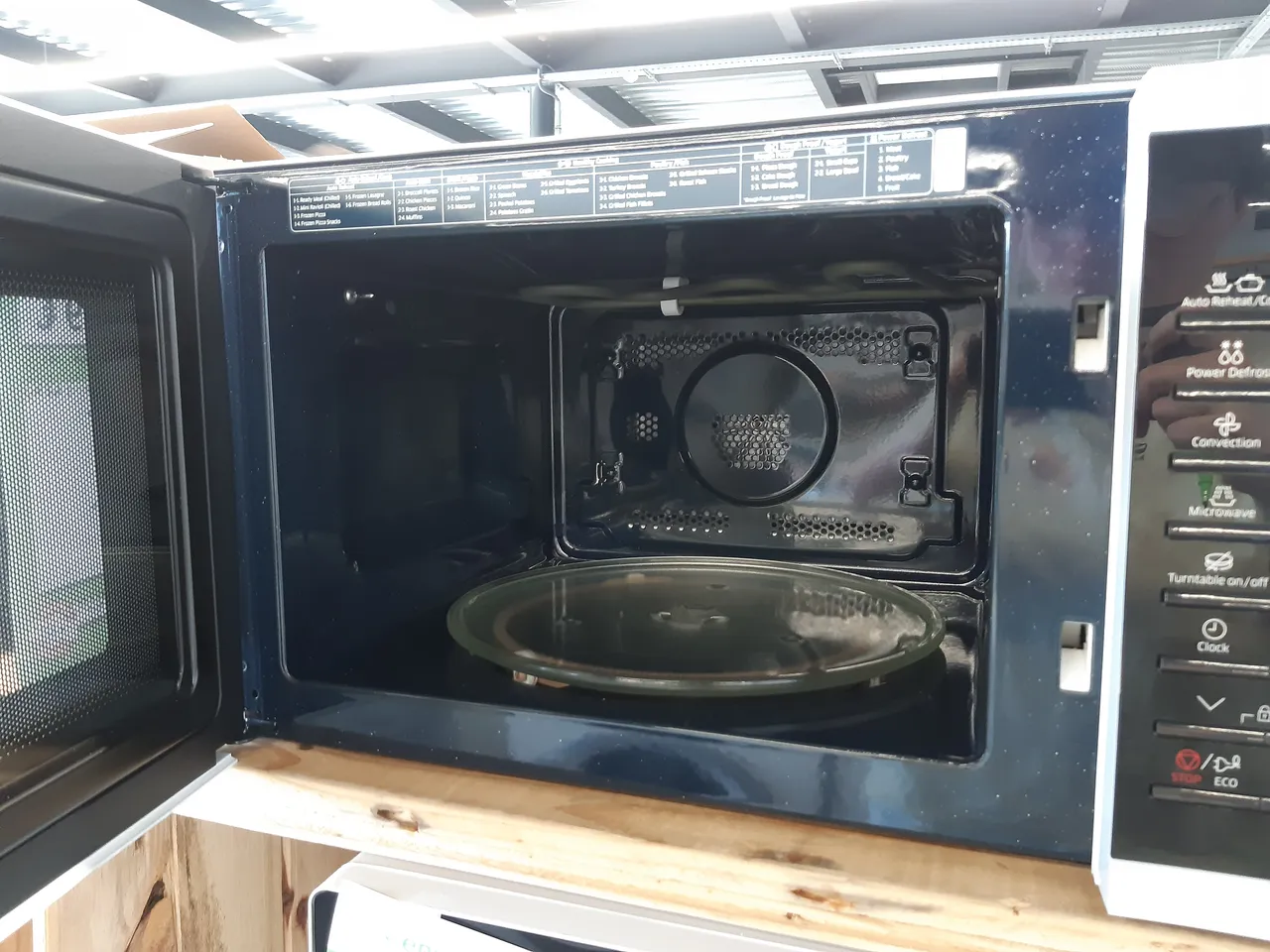 MICRO - ONDE 28 LITRES — SAMSUNG – Image 2