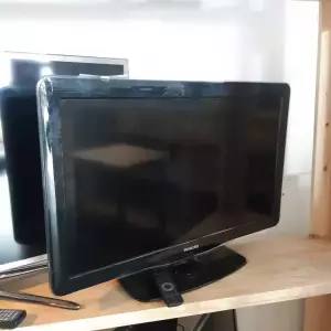 TÉLÉVISION 32" — PHILIPS