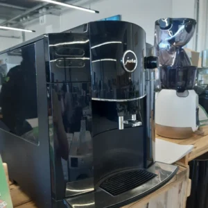 CAFETIÈRE — JURA