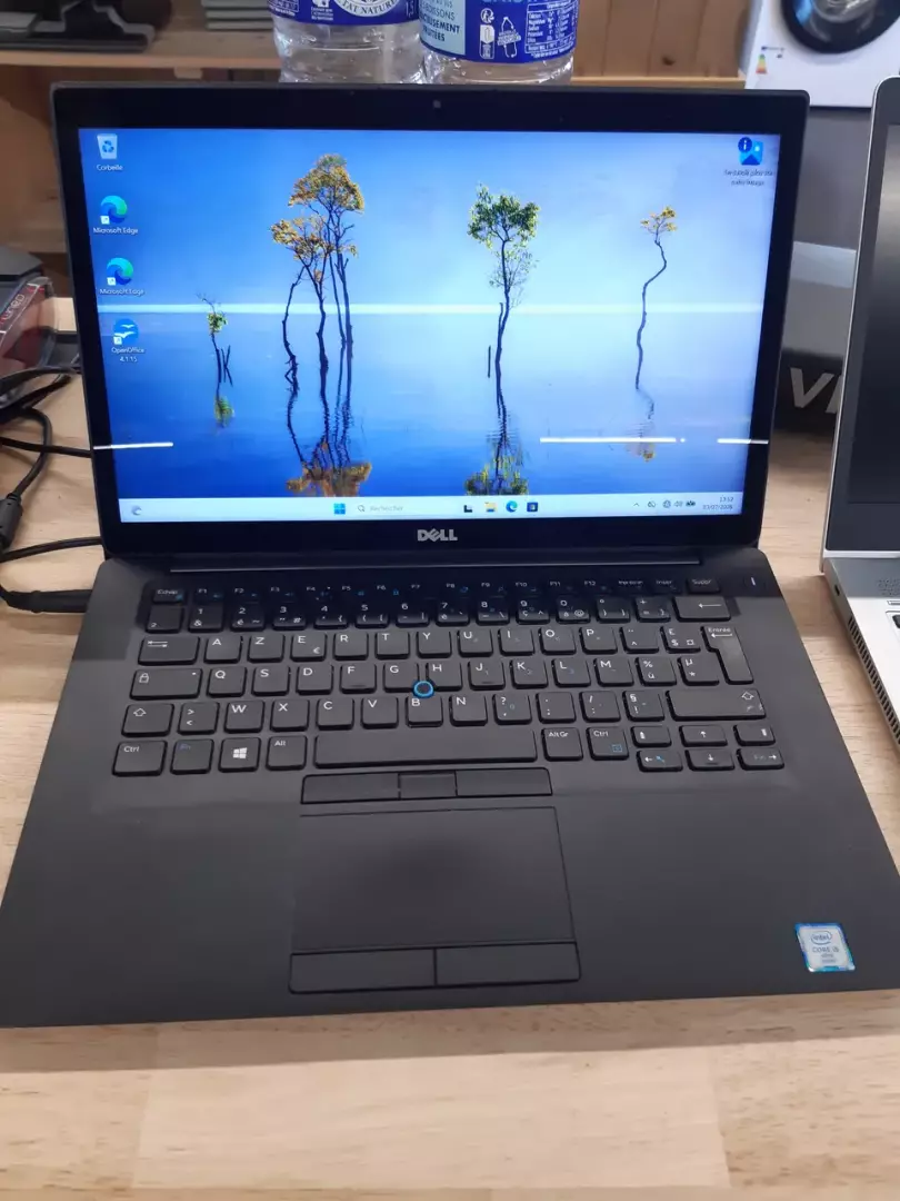 ORDINATEUR PORTABLE 256G — DELL