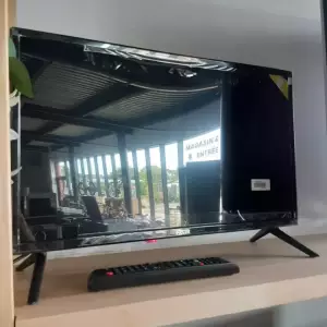 TÉLÉVISION 24" — FAR