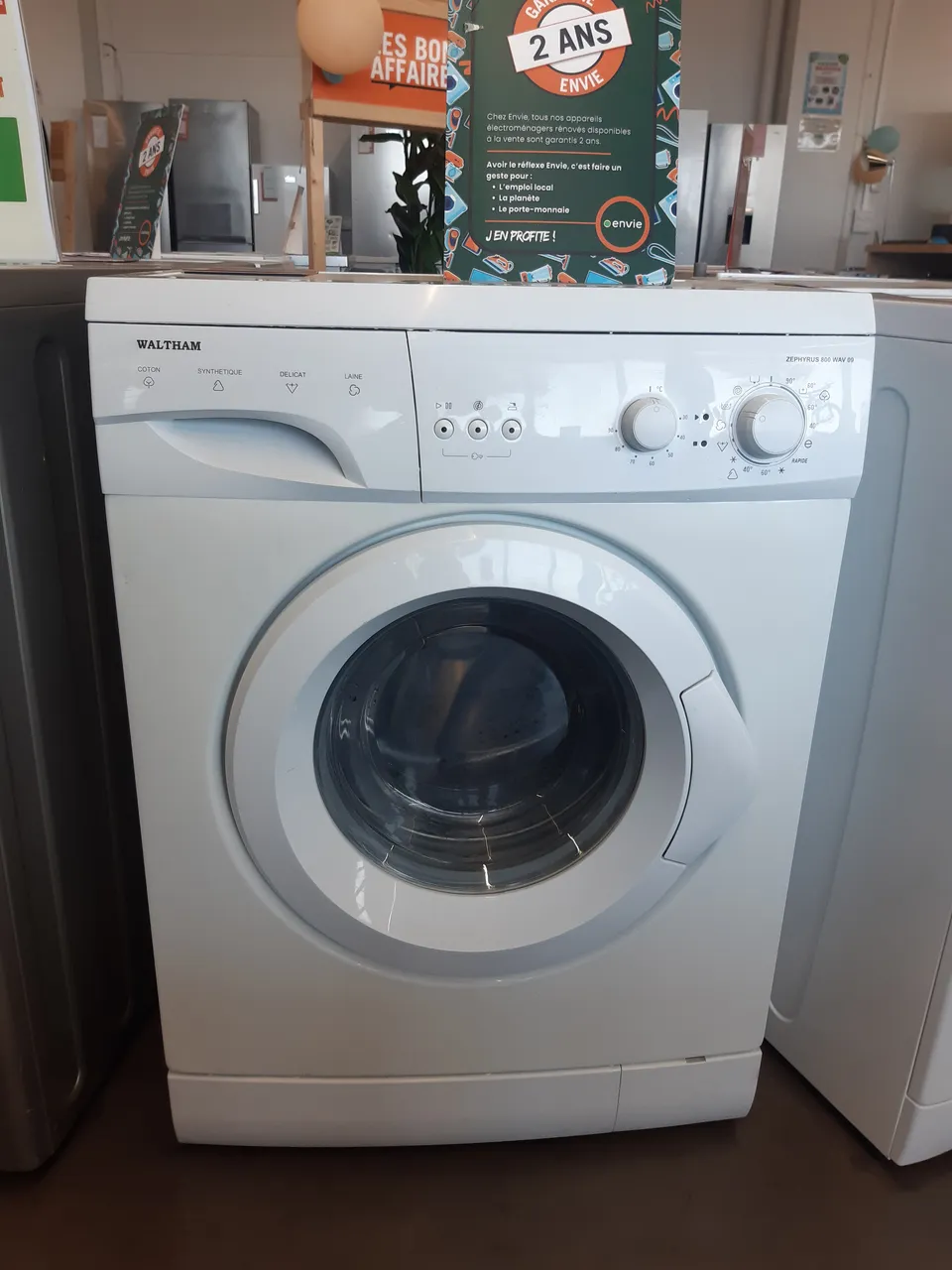 LAVE LINGE HUBLOT 5 KG — WALTHAM