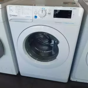 LAVE LINGE HUBLOT 9 KG — INDESIT