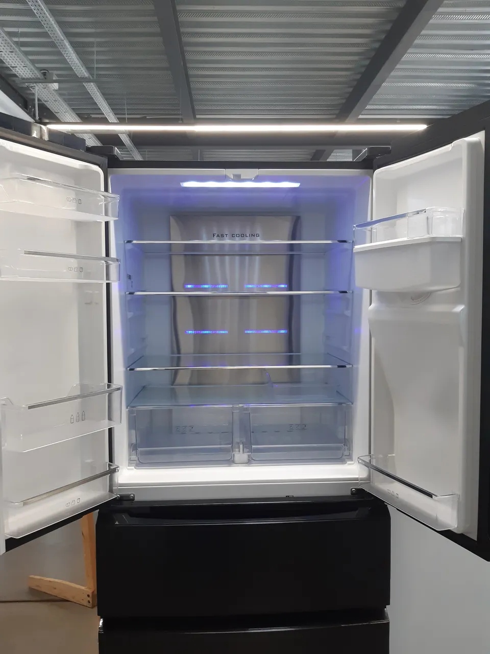 RÉFRIGÉRATEUR MULTI-PORTES 530 LITRES — SIGNATURE – Image 2