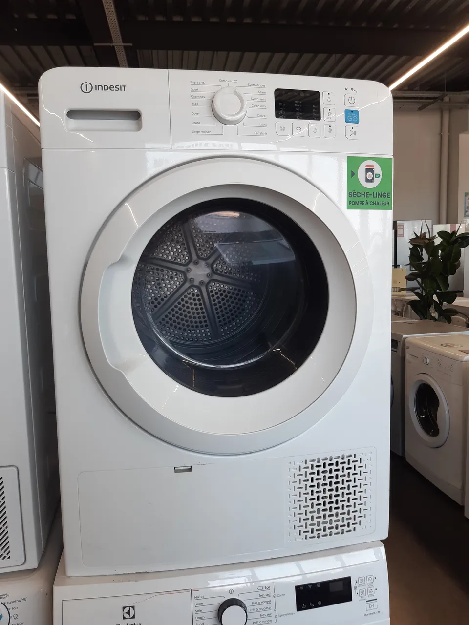 SÈCHE LINGE 9 KG — INDESIT