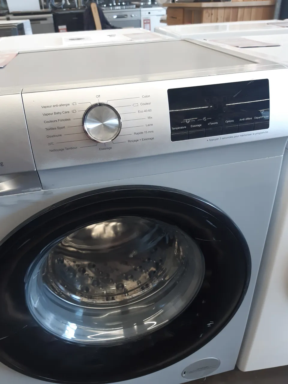 LAVE LINGE HUBLOT 8 KG — HISENSE – Image 2