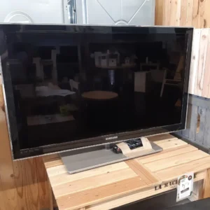 TÉLÉVISION 40" — SAMSUNG