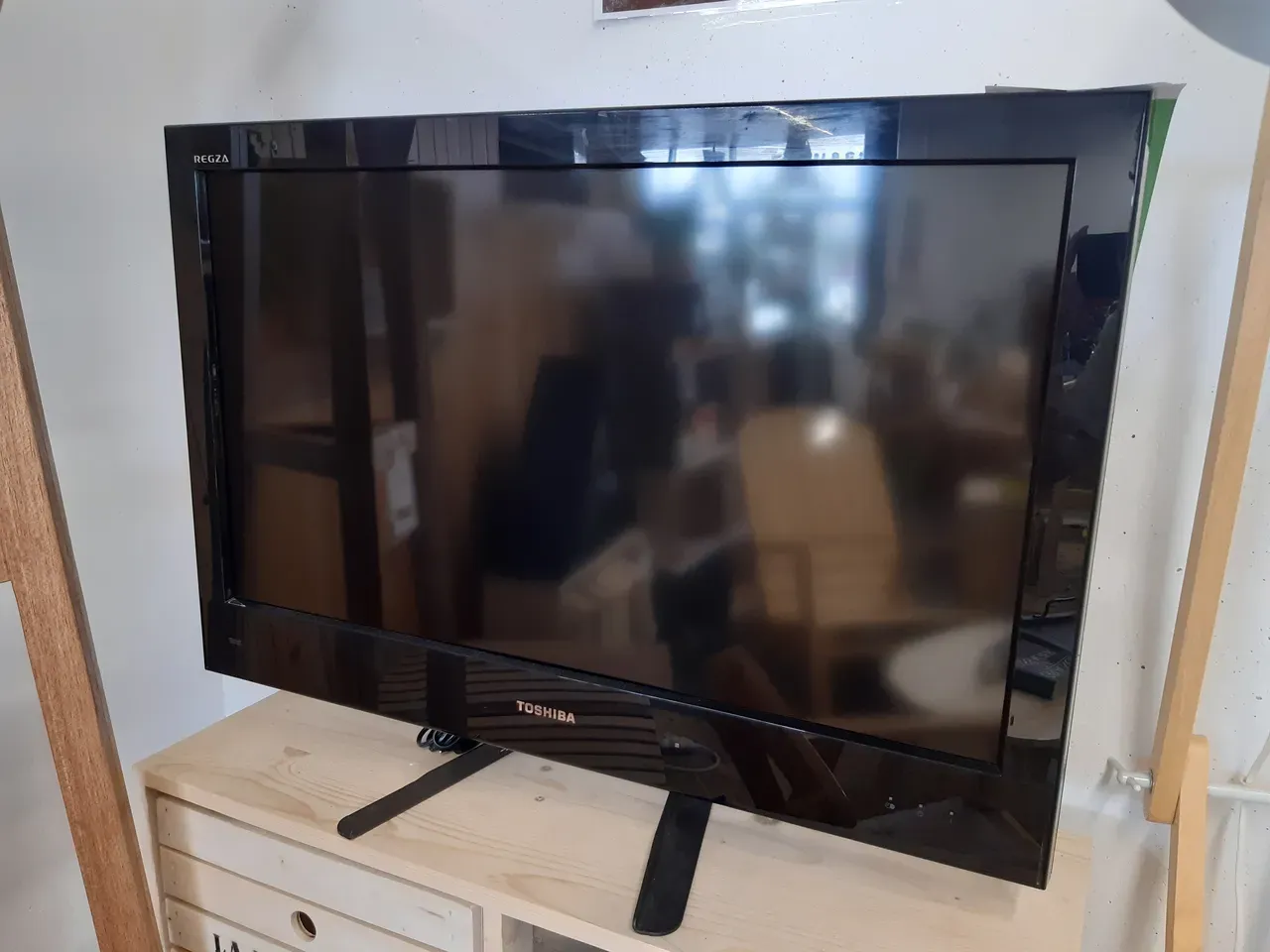 TÉLÉVISION 32" — TOSHIBA