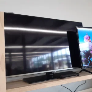 TÉLÉVISION 40" — SAMSUNG
