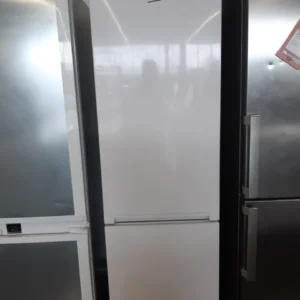 RÉFRIGÉRATEUR COMBINÉ 290 LITRES — BEKO