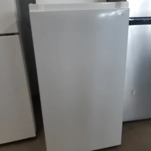 RÉFRIGÉRATEUR TABLE TOP 90 LITRES — FAR