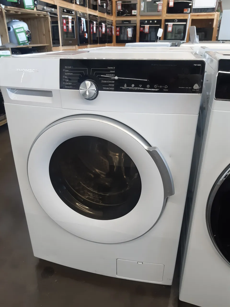 LAVE LINGE HUBLOT 8 KG — THOMSON