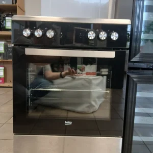 CUISINIÈRE ÉLÈCTRIQUE — BEKO