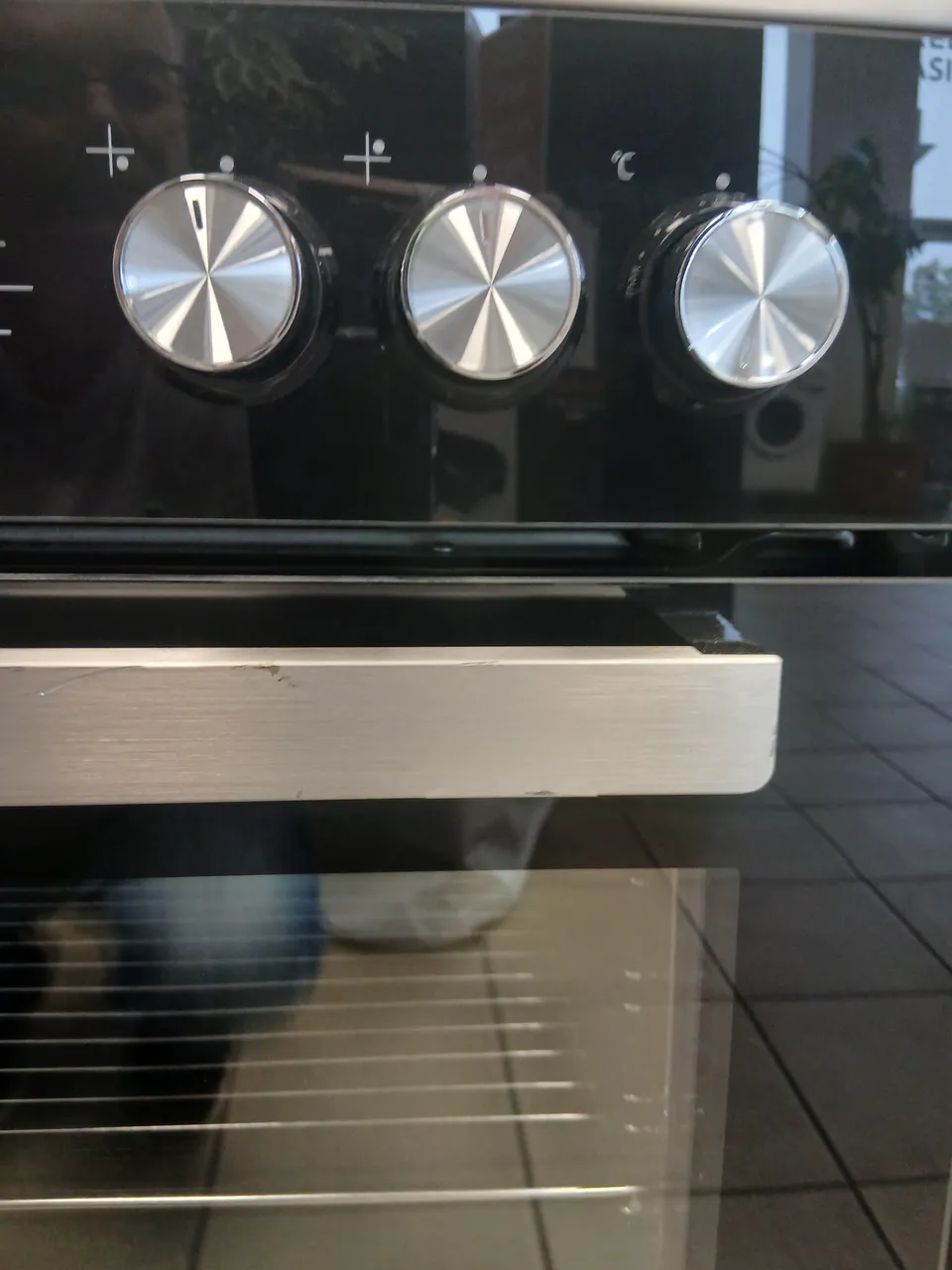 CUISINIÈRE ÉLÈCTRIQUE — BEKO – Image 4