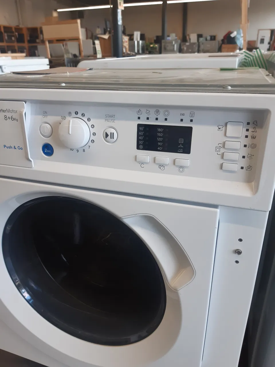 LAVANTE SÉCHANTE ENCASTRABLE 8 KG — INDESIT – Image 2