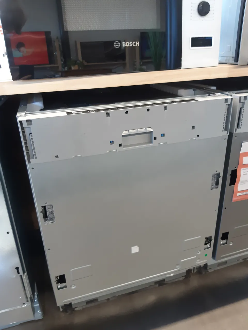 LAVE VAISSELLE ENCASTRABLE 12 COUVERTS — BEKO