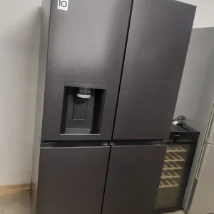 RÉFRIGÉRATEUR MULTI-PORTES 640 LITRES — LG