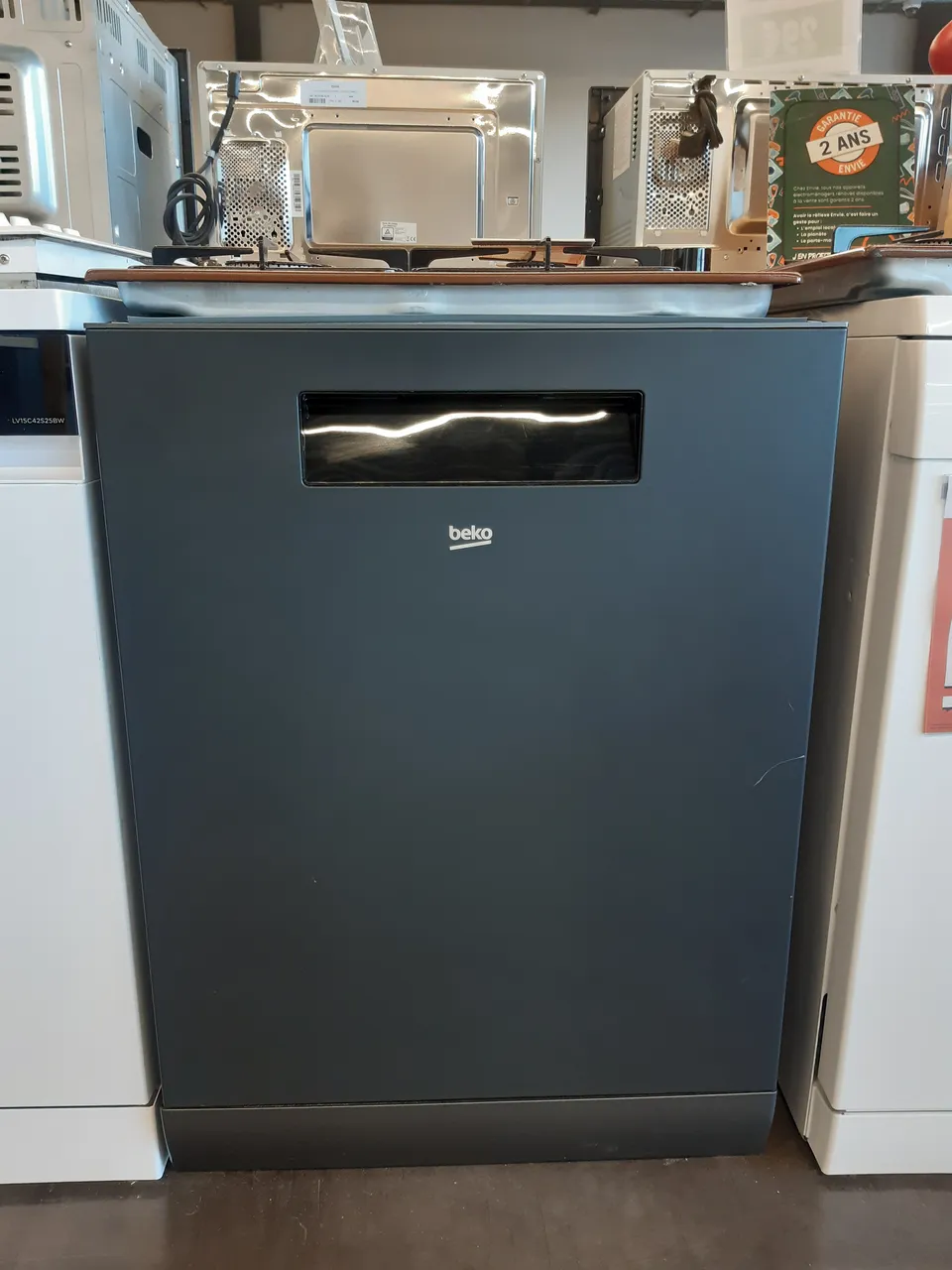 LAVE VAISSELLE 14 COUVERTS — BEKO