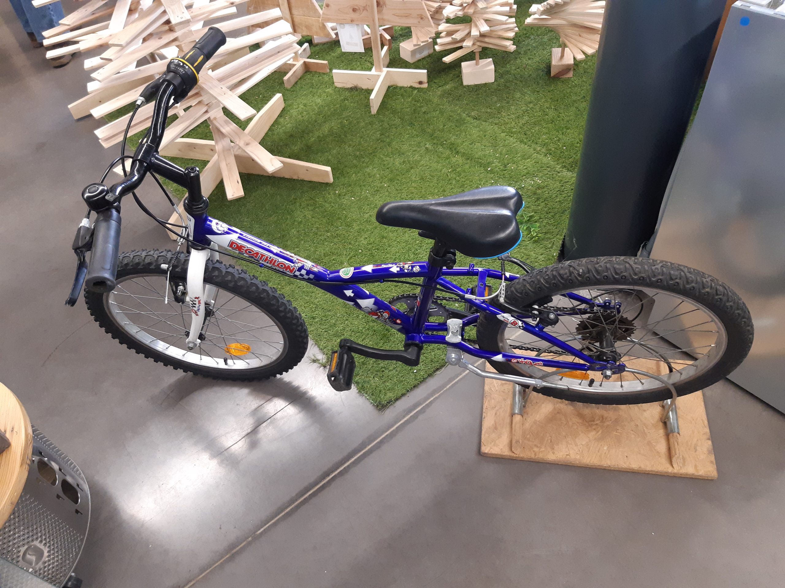 VÉLO ENFANT 20 POUCES — DECATHLON