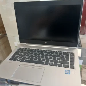 ORDINATEUR PORTABLE HP