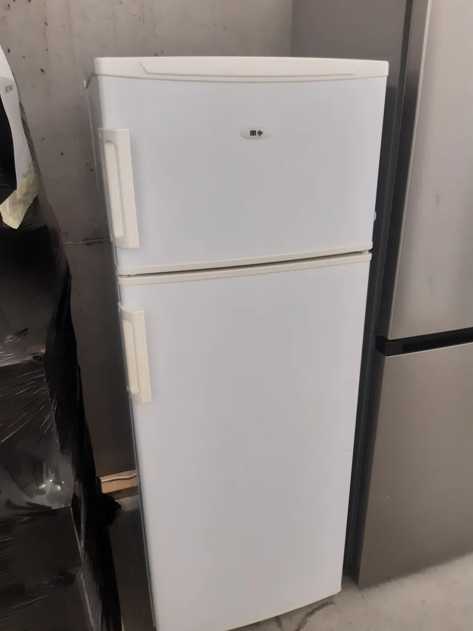 RÉFRIGÉRATEUR DOUBLE FROID 210 LITRES — FAR