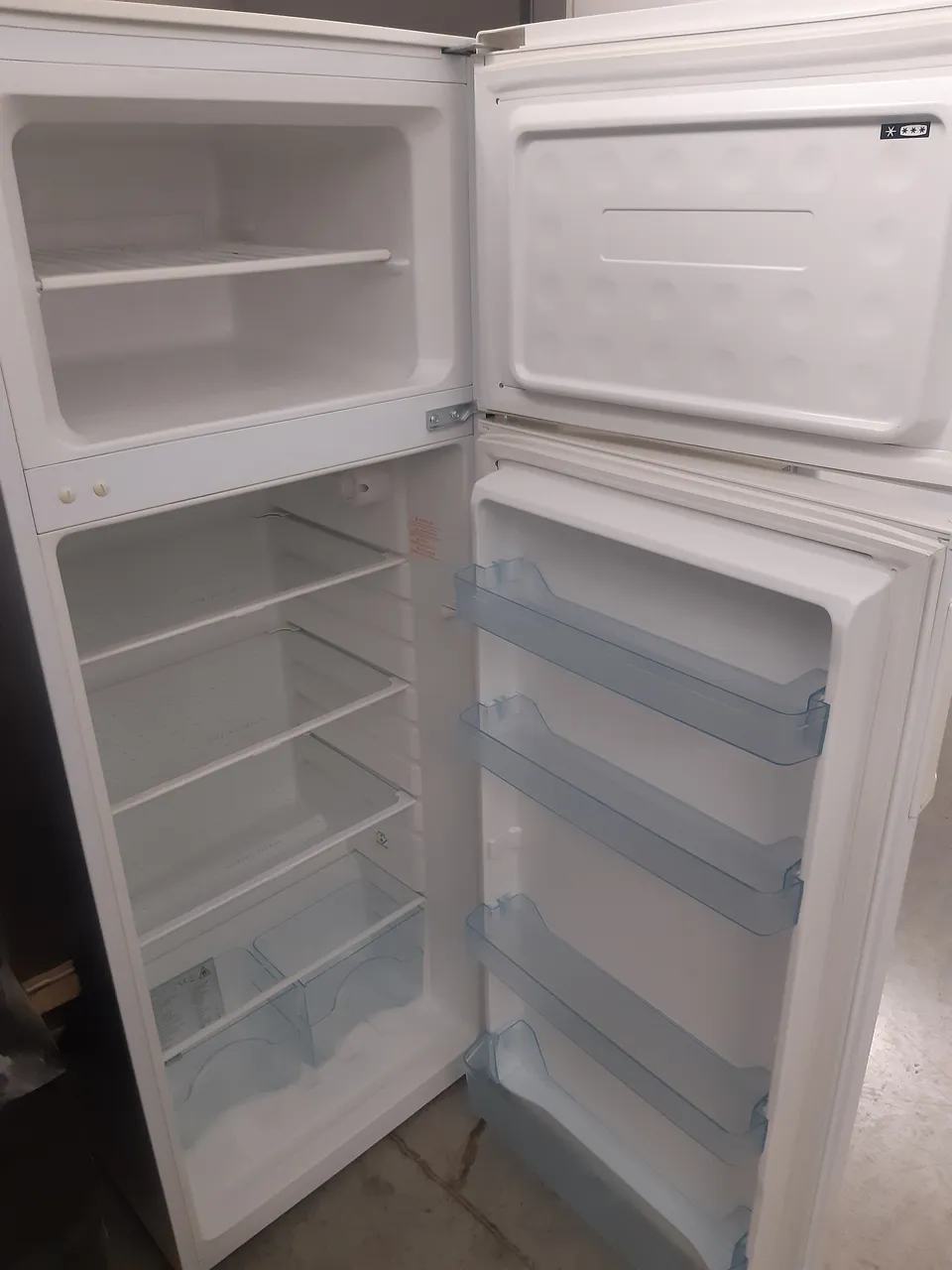 RÉFRIGÉRATEUR DOUBLE FROID 210 LITRES — FAR – Image 2
